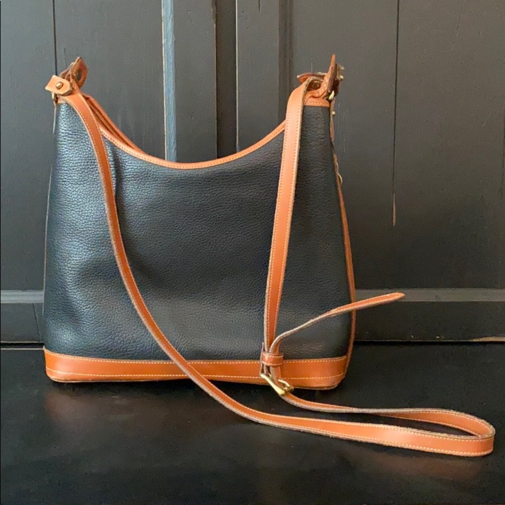 Vintage Dooney and Bourke Shoulder Bag - Picture 2 of 4